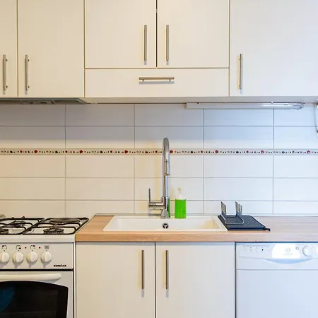 Apartment Flexible Selfcheckins 87 - - Parking - Loggia - Bedroom *